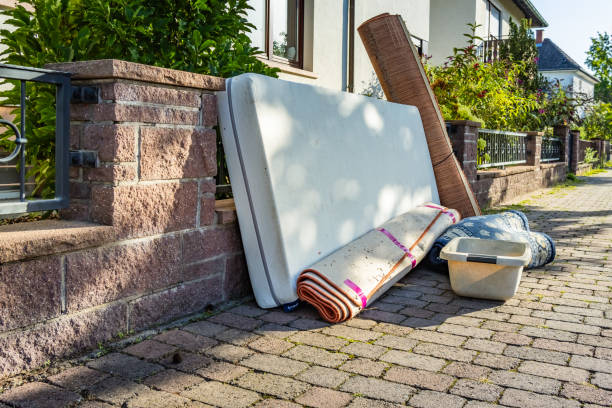 Best Affordable Junk Removal Services  in Lincoln, IL